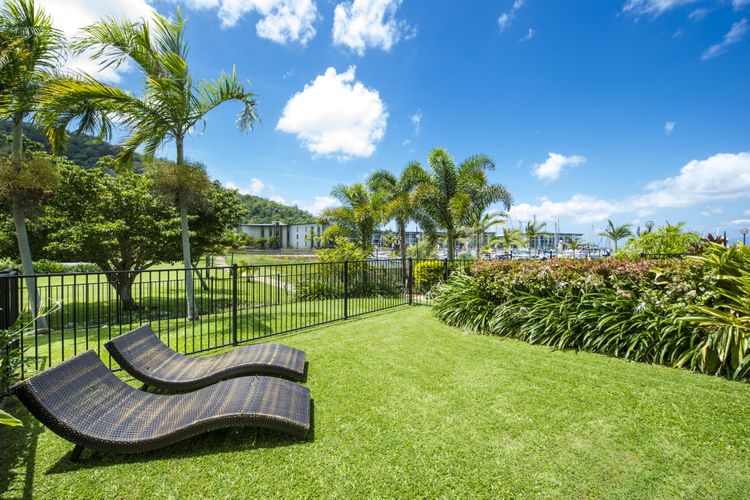 Beachside Apartment 13 - Gardens