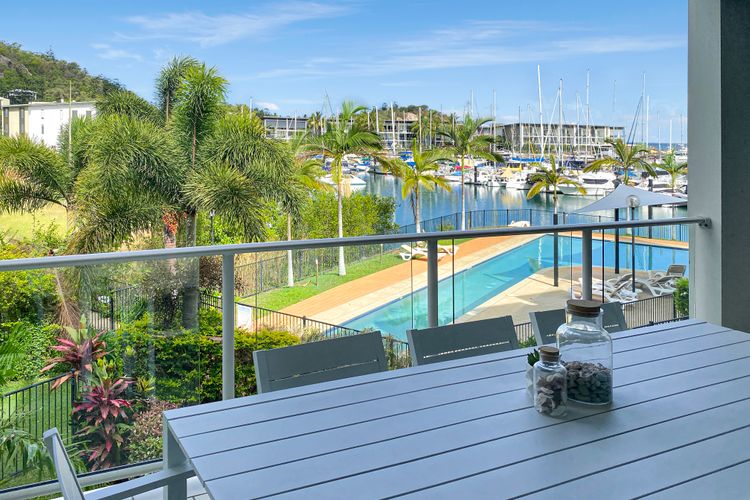 Beachside Apartment 14