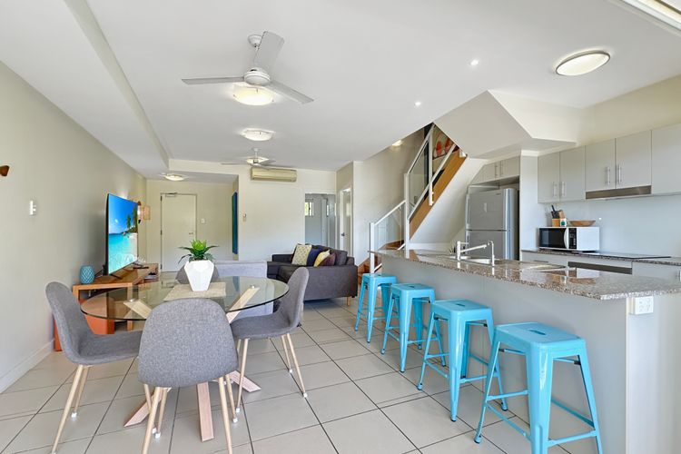 Beachside Apartment 14