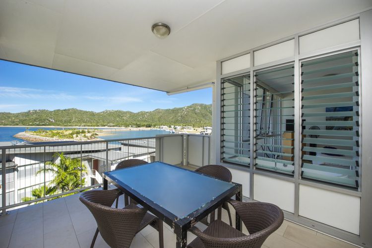 1 Bright Point Apartment 1502 - Balcony