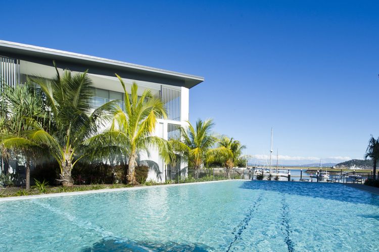 Blue on Blue Apartment 921 - Lagoon Pool