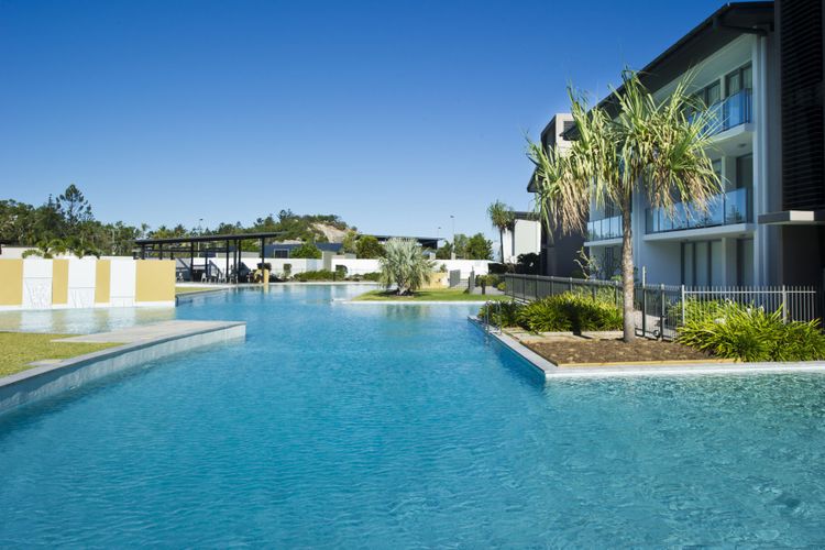Blue on Blue Studio 1362 - Lagoon Pool