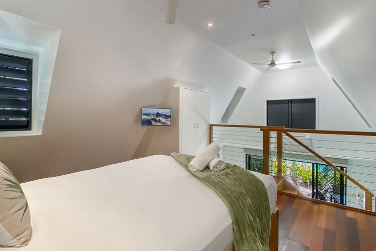 Canopy Chalet 10