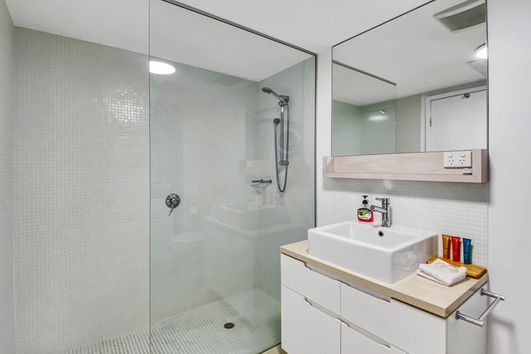 1 Bright Point Apartment 2204
