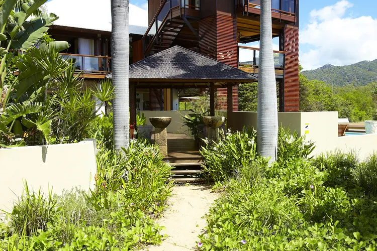 Lotus House