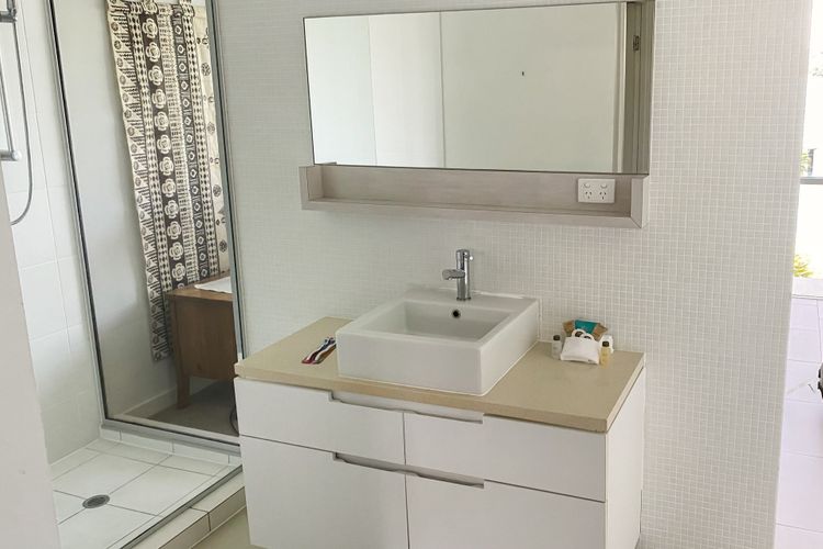 1 Bright Point Apartment 2303 - Ensuite