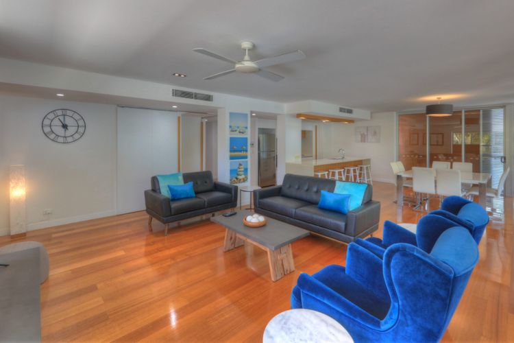 Maggies Beachfront Apt. 10