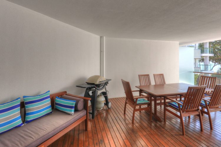 Maggies Beachfront Apt. 11