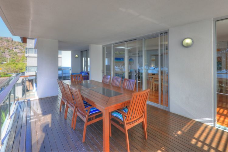 Maggies Beachfront Apt. 3