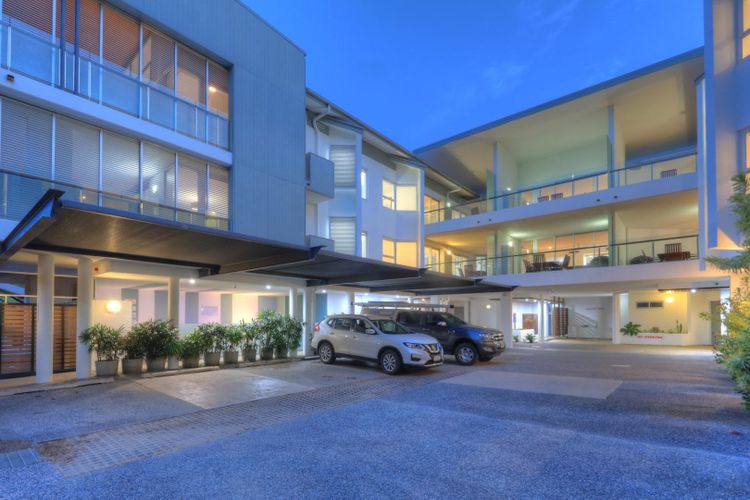 Maggies Beachfront Apt. 6