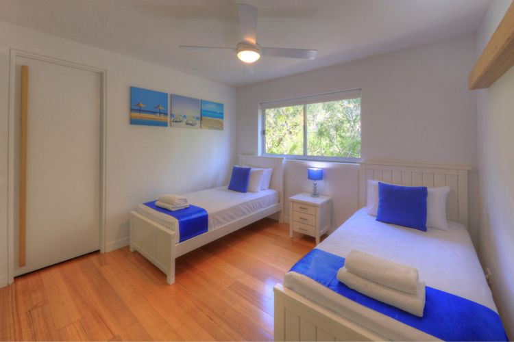Maggies Beachfront Apt. 7