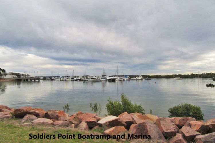 Pelican Sands, 3/83 Soldiers Point Rd – stunning waterfront unit with magical water views & air conditioning