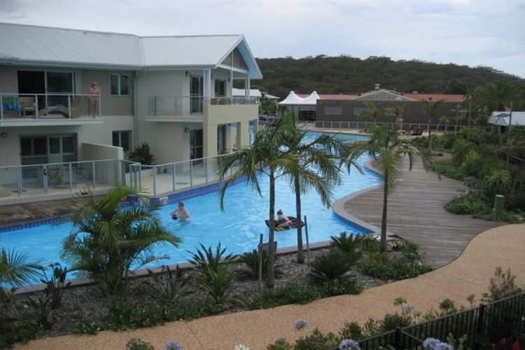Pacific Blue  349/265 Sandy Point Road – fantastic pool