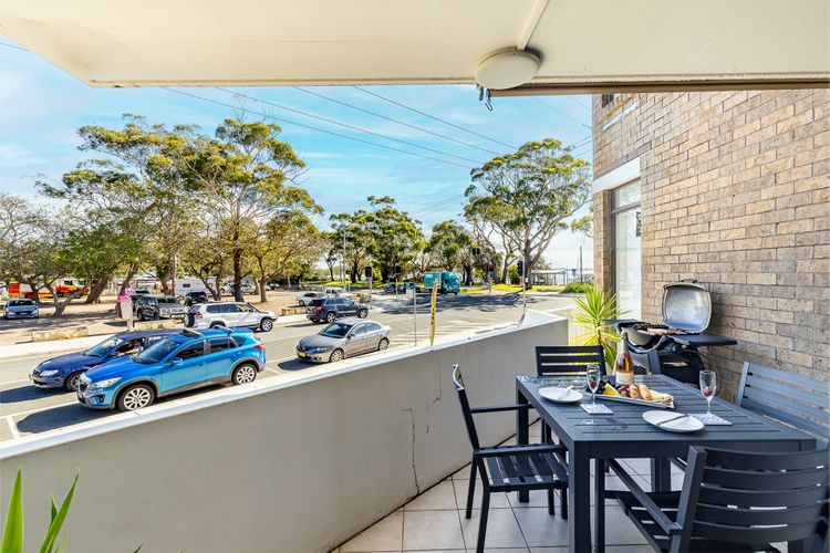 Fleetwood, 4/63 Shoal Bay Rd – Air conditioned unit with water views