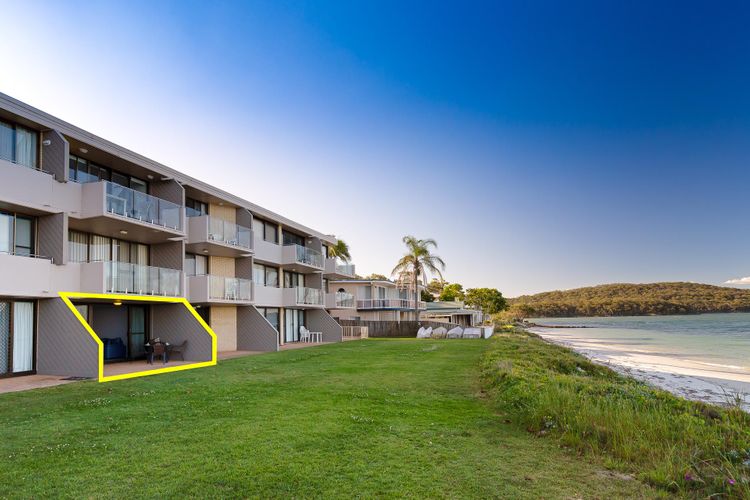 Harbourside, 4/3-7 Soldiers Point Road – ground floor on the waterfront