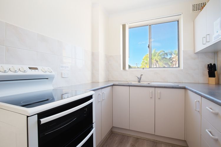 Yarramundi, 4/47 Magnus Street – air conditioned unit with water views