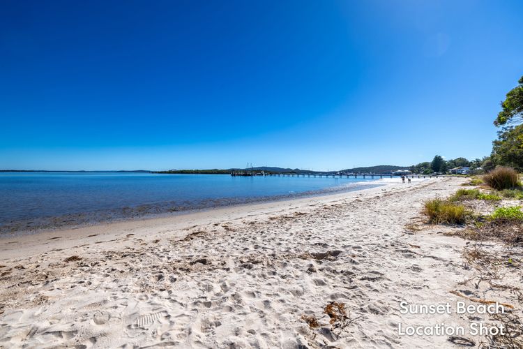 Casuarina’s,  5/33 Soldiers Point Road – superb waterfront unit