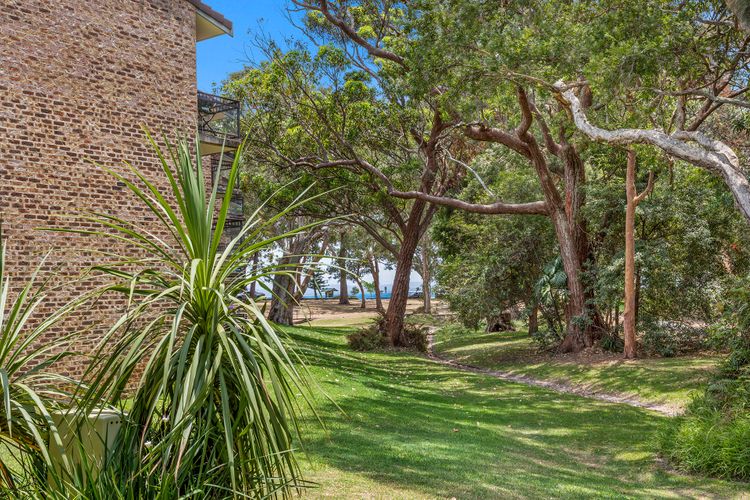 Bay Parklands, 56/2 Gowrie Ave – ground floor, air conditioned & Foxtel