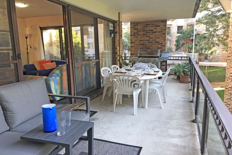 Bay Parklands, 62/2 Gowrie Avenue – WIFI, Pool, Tennis, Water Views & Aircon