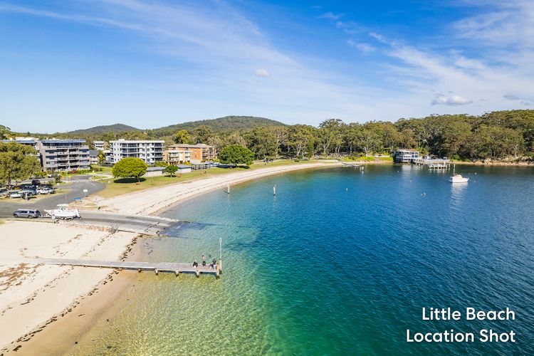 Bay Parklands, 69/2 Gowrie Avenue – large unit with views, pool, tennis court & spa