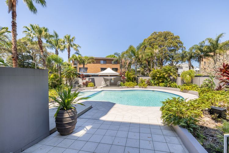 Florentine, 7/11 Columbia Close – wifi, air conditioned unit with fantastic views of Little Beach