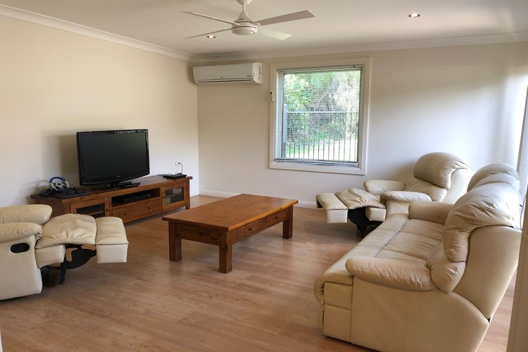 Baydream, 13 Pirralea Parade – pet friendly, aircon, boat parking