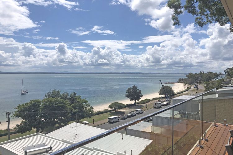 Classic View 1, 1/49 Victoria Parade – panoramic water views, aircon, free WIFI