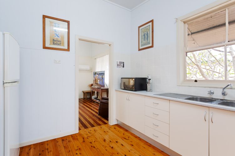 Daves Place, 27 Rigney St – Holiday house with WIFI, Aircon & Boat Parking