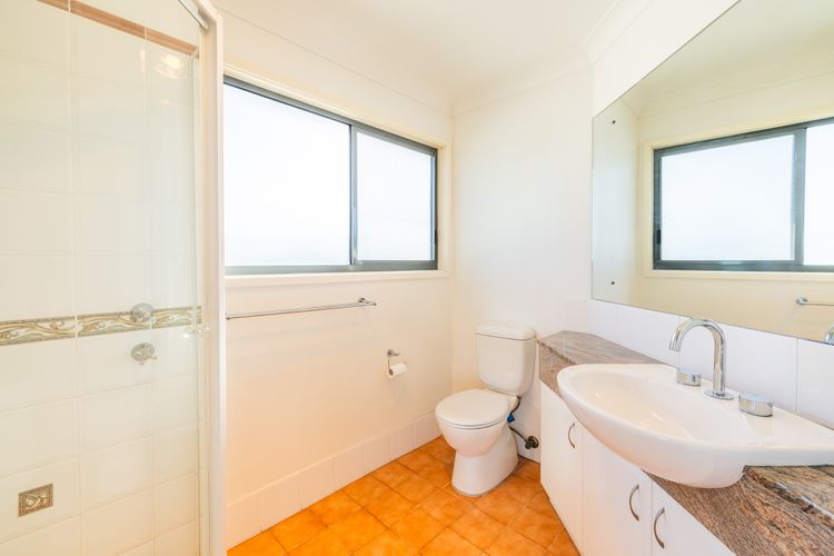 Ocean Views, 4 Ocean Street – air conditioned luxury with beautiful ocean views