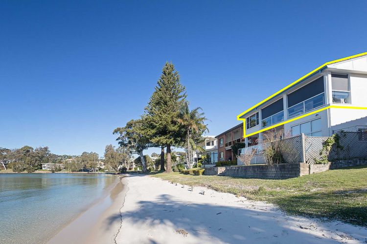 Sunrise Waters, 2/63 Soldiers Point Road – stunning waterfront property ‘