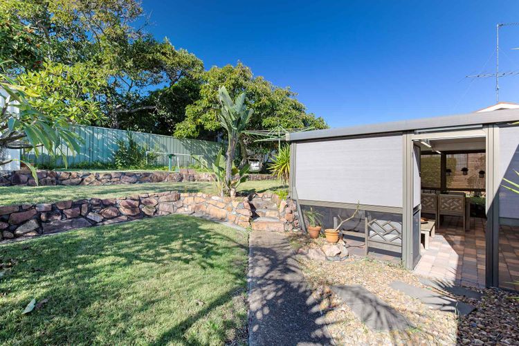 Le Maison, 77 Horace St – stunning house with ducted air, WIFI and Linen provided
