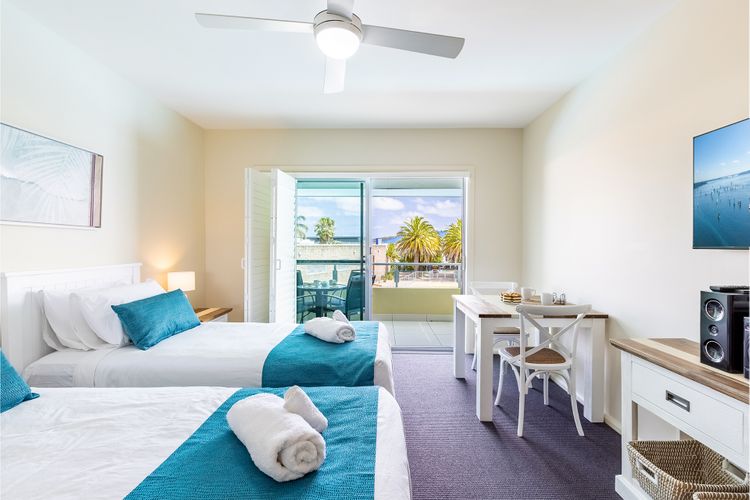 Pacific Blue  278/265 Sandy Pt Rd- Dual Key Access, WIFI, Linen and Air Conditioning