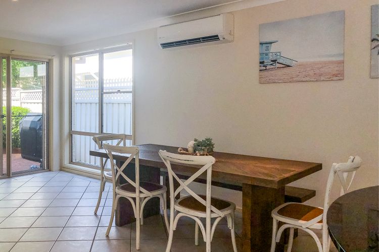 Between the Bays 34a Achilles St – air  con, WiFi