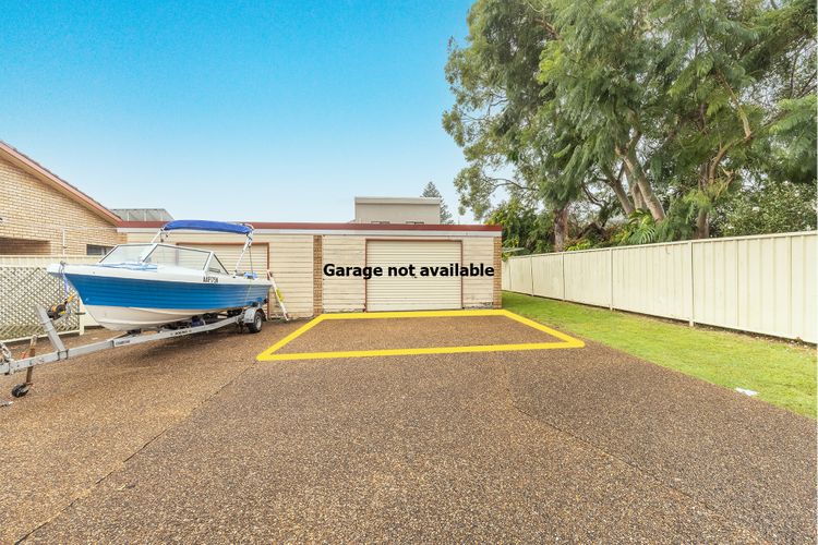 2/60 Tomaree Road – fantastic duplex close to the water