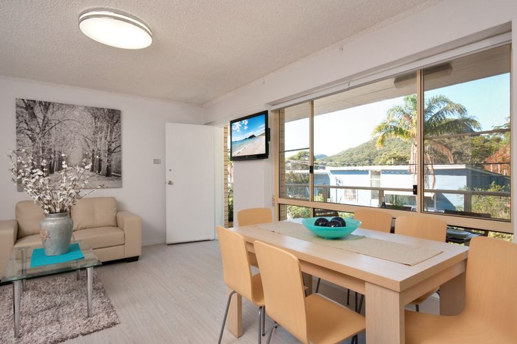 Shoal Court 5, 7 Lillian St – fabulous location with water views