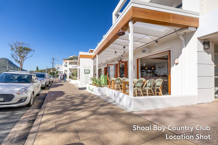 Bay Getaway, 1/65 Ronald Ave – recently renovated unit water views