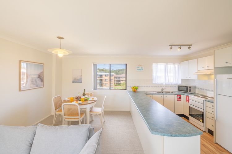 Intrepid, 12/3 Intrepid Close – right on the beachfront