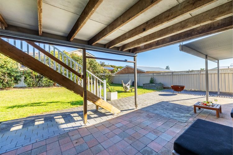 43 Squire Street, Fingal Bay