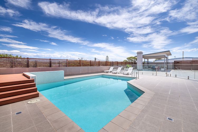 Barefoot Bliss 4/6-10 Market Street – Surfside Apartments