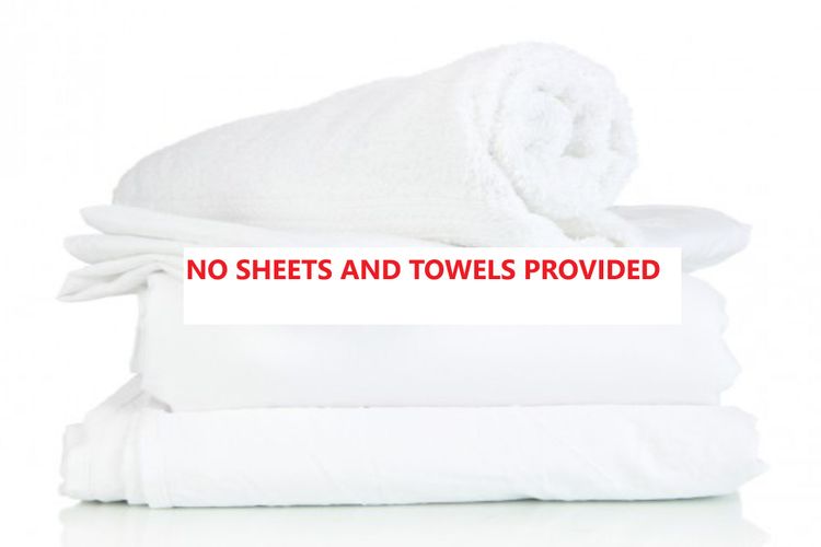 4 The Port Hole – pool, boat parking, air con and Wi-Fi