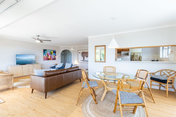 Albacore 4, 12-14 Ondine Close – waterfront, pool, lift & views