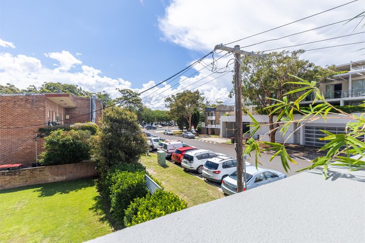 103 The Shoal, 6-8 Bullecourt St fabulous apartment with lift, air conditioning and WiFi
