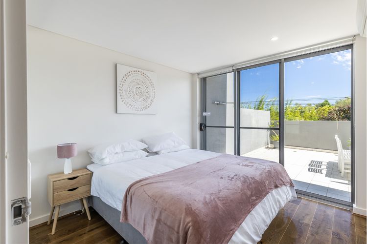 103 The Shoal, 6-8 Bullecourt St fabulous apartment with lift, air conditioning and WiFi