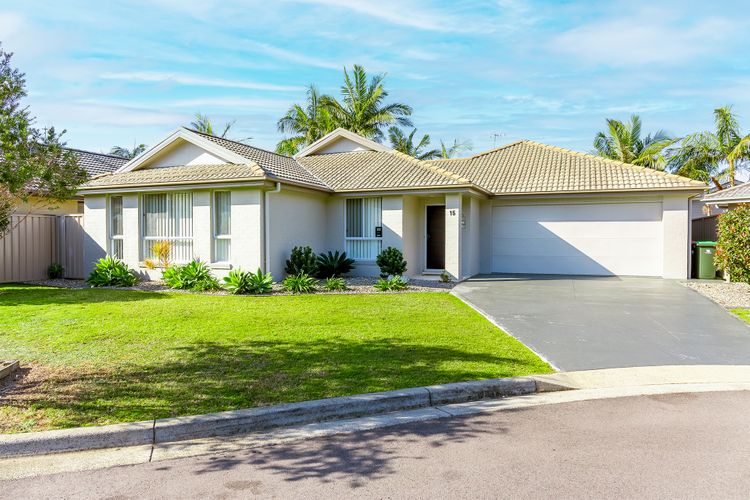 15 Oasis Close, Soldiers Point