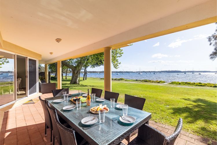 Sandy Feet, 2/150 Sandy Point Rd – fabulous waterfront duplex