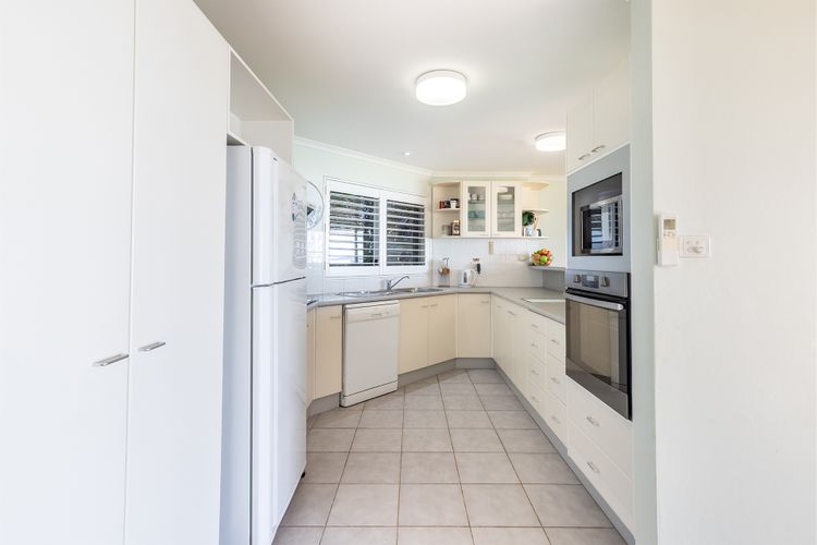 Sandy Feet, 2/150 Sandy Point Rd – fabulous waterfront duplex