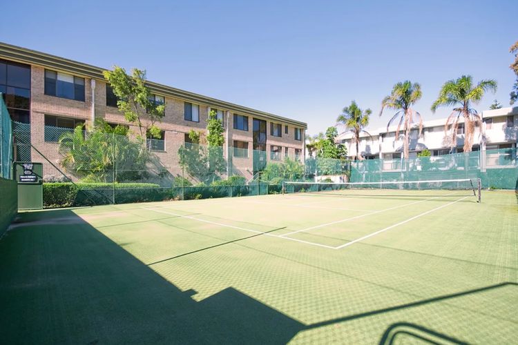 The Dunes, 17/38 Marine Drive – fabulous unit with pool, tennis court, WIFI