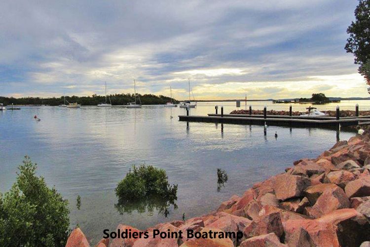 Harbourside, 13/ 3-7 Soldiers Point Road – fantastic waterfront unit