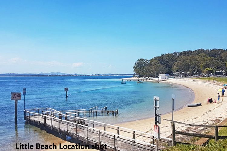 Seaspray, 1/4 Intrepid Close – large unit only 50 mtrs to the waters edge.