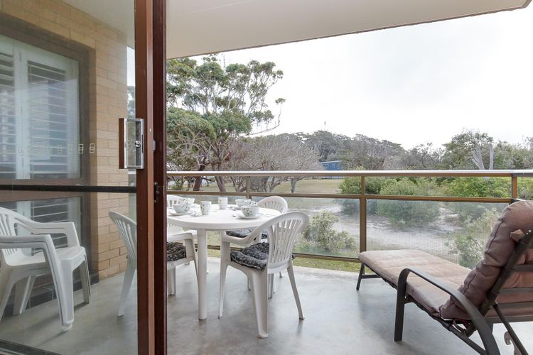 Intrepid, 13/3 Intrepid Cl – fantastic unit with stunning water views